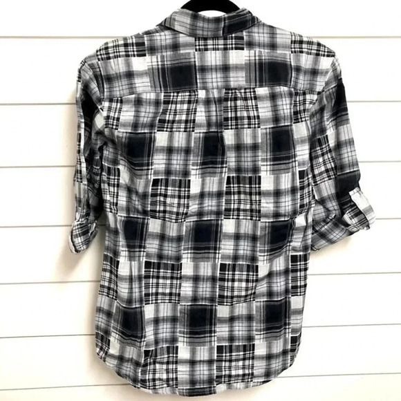 Joie Navy and White  Plaid Button Up Rolled Sleeve Top Size XXS NWOT - Picture 9 of 9